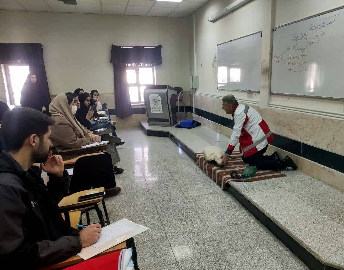 برگزاری حدود ۴ هزار دوره آموزشی هلالاحمر زنجان در چهار ماه؛ آموزش بیش از ۱۲۰ هزار نفر