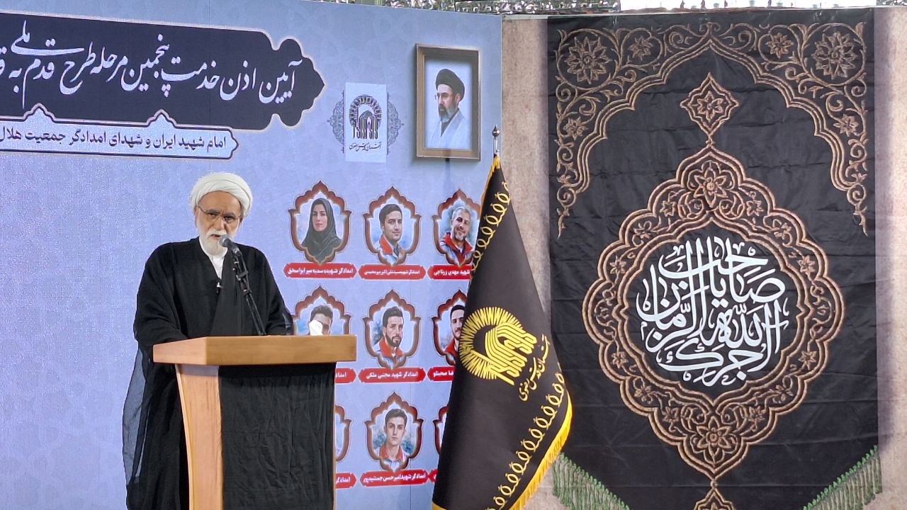 تأکید نماینده ولیفقیه بر نقشآفرینیِ طلاب و جوانان در طرح «قدم به قدم در مسیر بهشت»