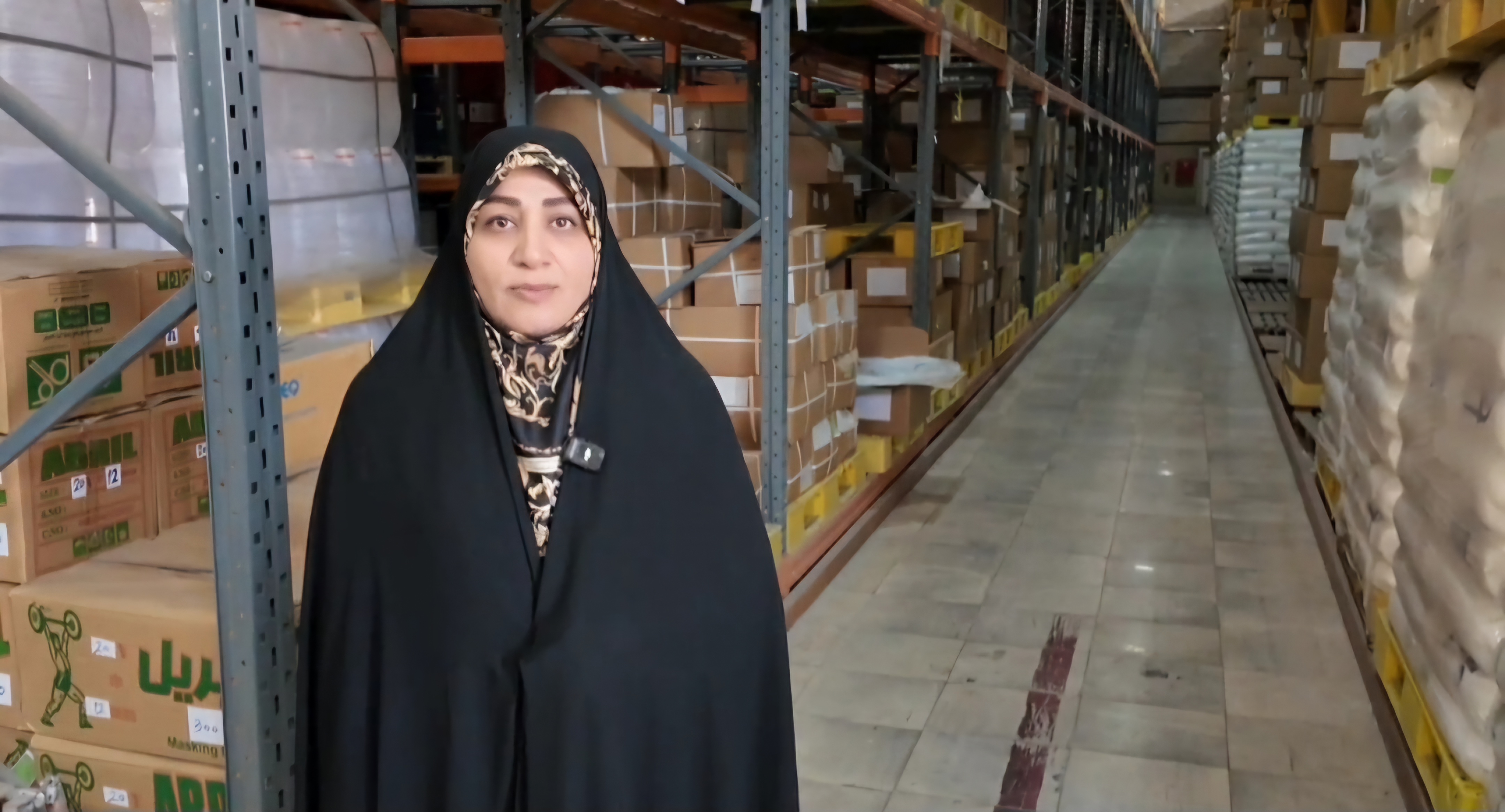 آزادسازی ۸ کانتینر محموله داروی بیماران دیالیزی با پیگیری هلالاحمر