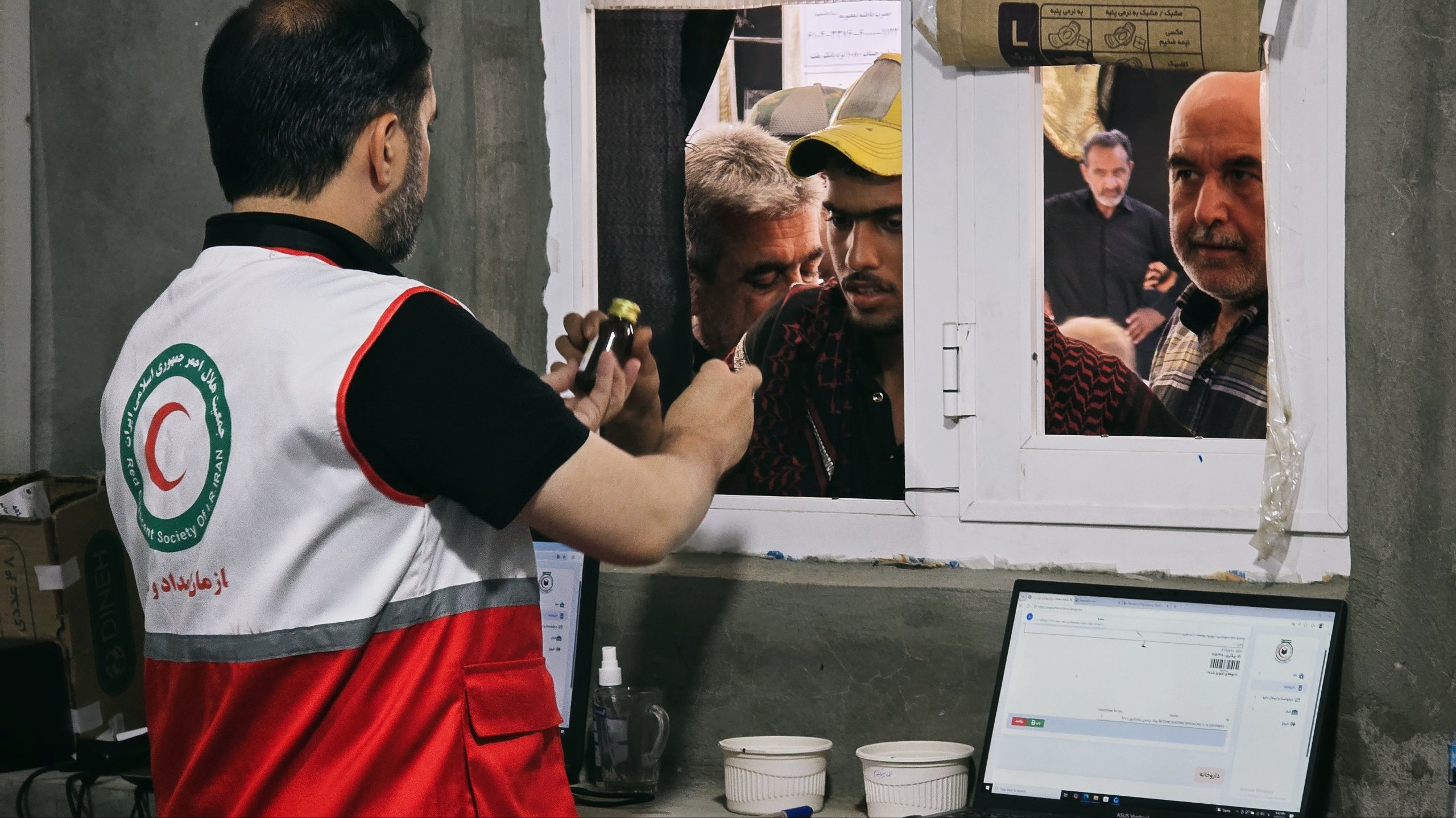 مشق عاشقی امدادگران و داوطلبان استان قم، در درمانگاه عمود ۱۰۸۰