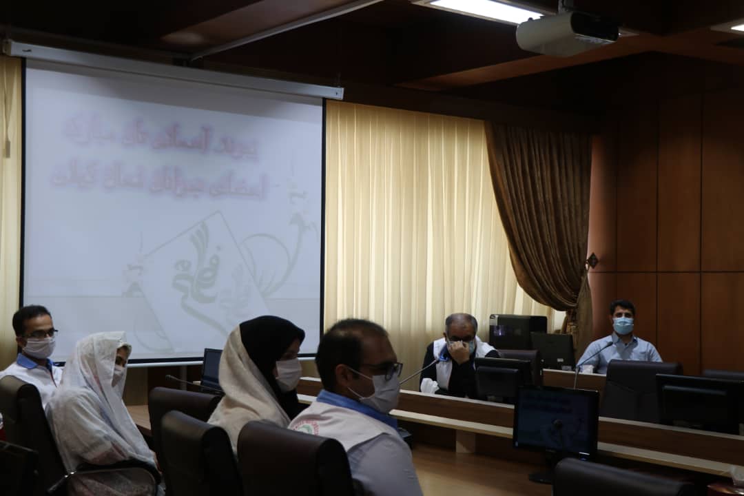 تجلیل از ۸۲ زوج جوان هلال احمری در استان گیلان 