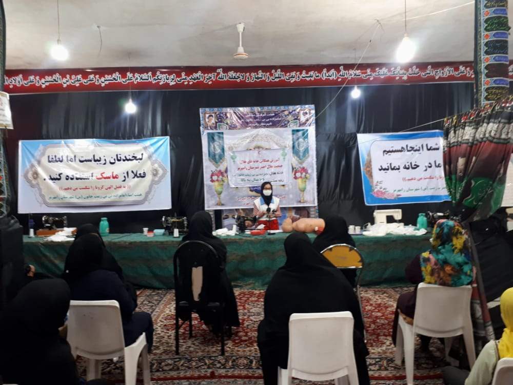 دوره آموزش همگانی امداد و کمک های اولیه در خانه های هلال شهرستان رامهرمز