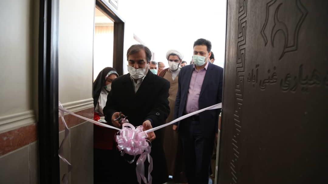 بازدید دبیرکل هلال احمر از پایگاه های امدادی و اقماری تهران/ افتتاح ۲ خانه هلال در شهرستان ری