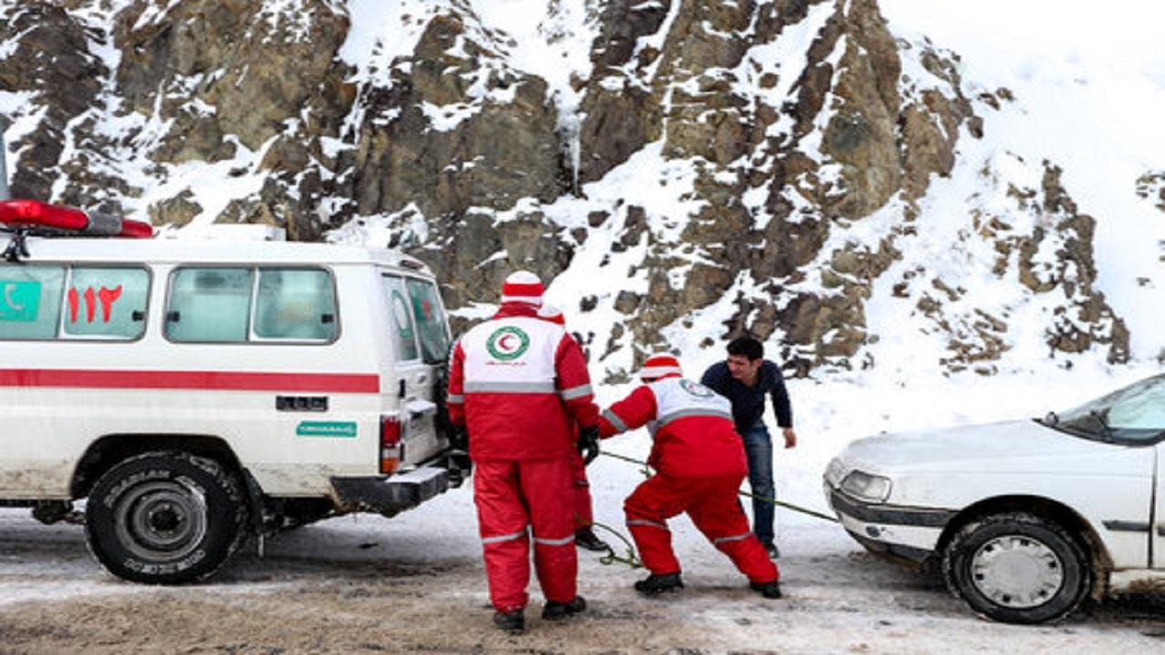 امدادرسانی به بیش از 2 هزار نفر در طرح امداد و نجات زمستانه هلال احمر