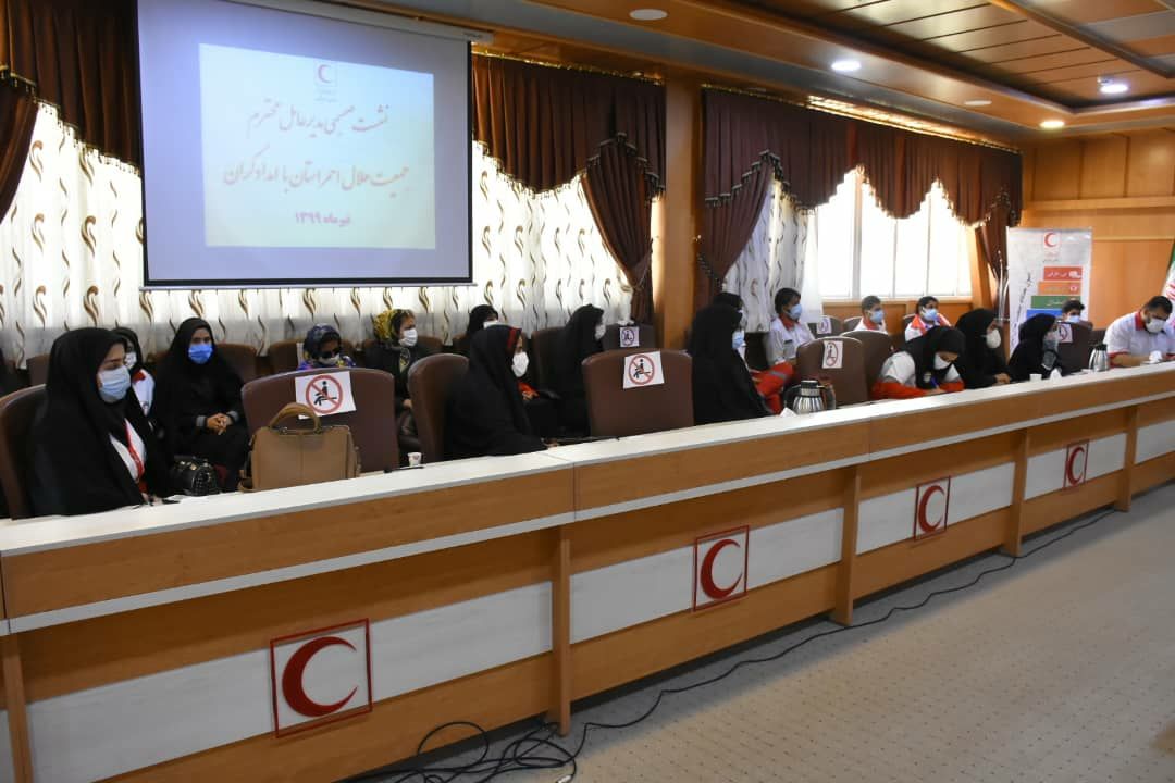 وظیفه همه ما مسئولان، تکریم و رفع مشکلات پیش روی نجاتگران و امدادگران است