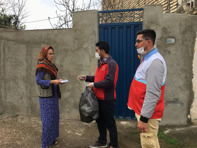 اهدای ۵۰ هزار ماسک توسط خیّرین داوطلب گنبدکاووسی به هلالاحمر