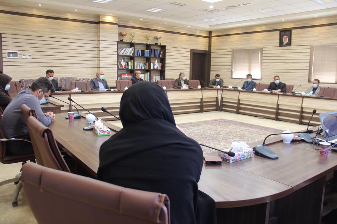 معاون اقتصادی استاندار قزوین عضو داوطلب هلالاحمر شد