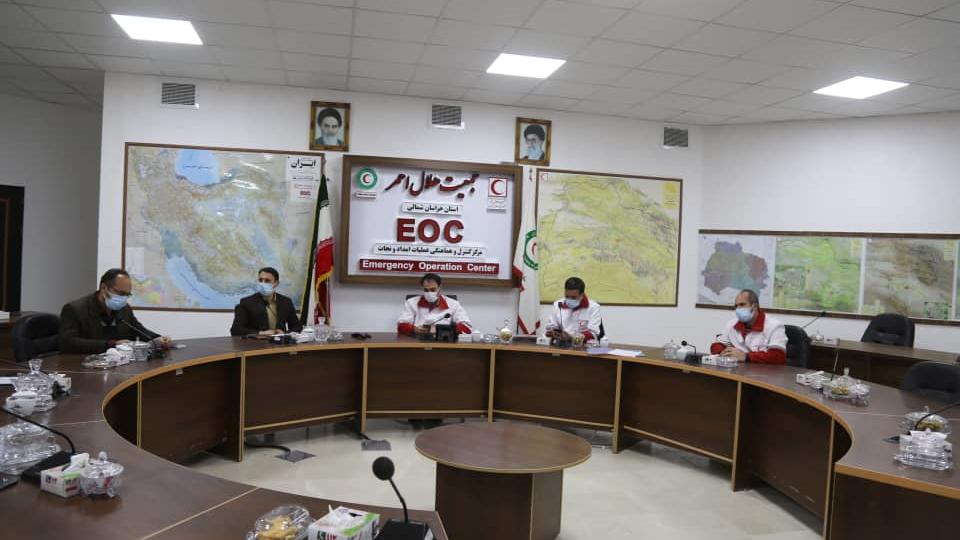 برگزاری مانور دور میزی تیمهای درمان اضطراری شعب هلال احمر خراسان شمالی