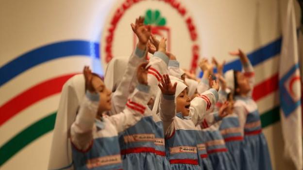 با کودکان مهربان‌تر از همیشه