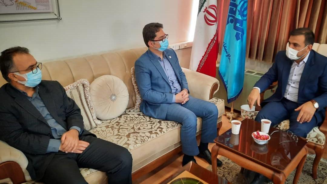 نشست مدیرعامل هلال احمر کردستان و مدیرکل صدا و سیمای مرکز استان/فرهنگ سازی فعالیتهای بشردوستانه و آموزشی