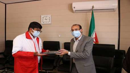 امضای تفاهمنامه همکاری میان جمعیت هلالاحمر و ادارهکل انتقال خون در کرمان/ تامین فراورده های خونی بیمارستان صحرایی هلالاحمر استان در شرایط اضطراری