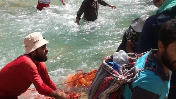امدادرسانی هلال احمر چهار محال و بختیاری به حادثه سقوط کوهنورد 30 ساله در رودخانه «دراز رود»