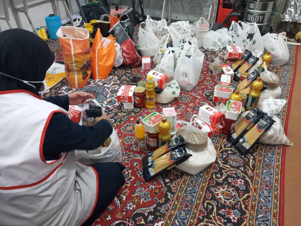 ٣٢٩ بسته غذایی میان نیازمندان خراسان جنوبی توزیع شد