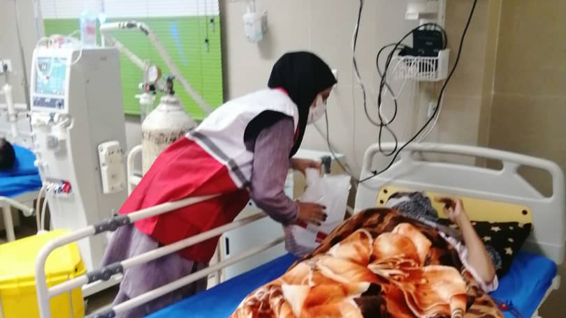 آغاز توزیع بیش از ۴۶۰۰ بسته حفاظت شخصی ویژه بیماران خاص در هرمزگان