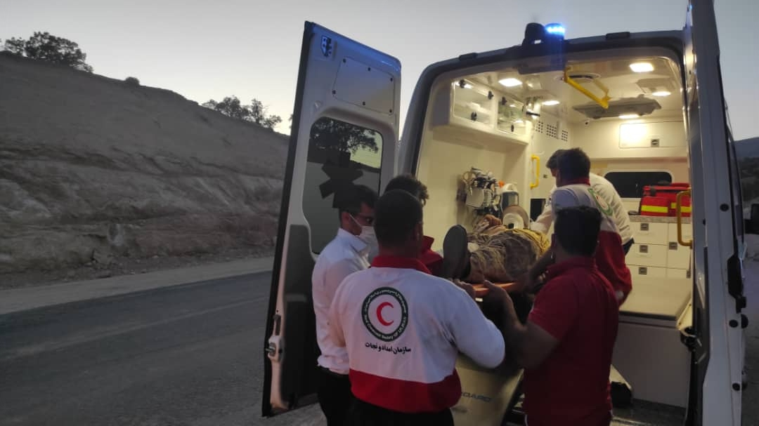 حمله خرس در ارتفاعات کبیر کوه / فرد مصدوم توسط نجاتگران هلال احمر از مهلکه نجات یافت