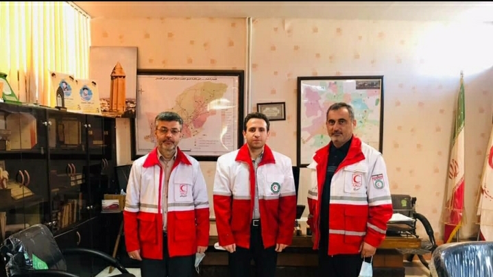 داور بین المللی فوتبال داوطلب هلال احمر شد