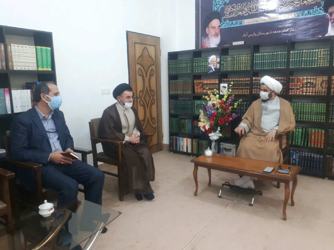 جمع آوری 121 میلیون تومان کمک های مردمی پارس آباد برای کمک به بیماران مبتلا به کووید 19