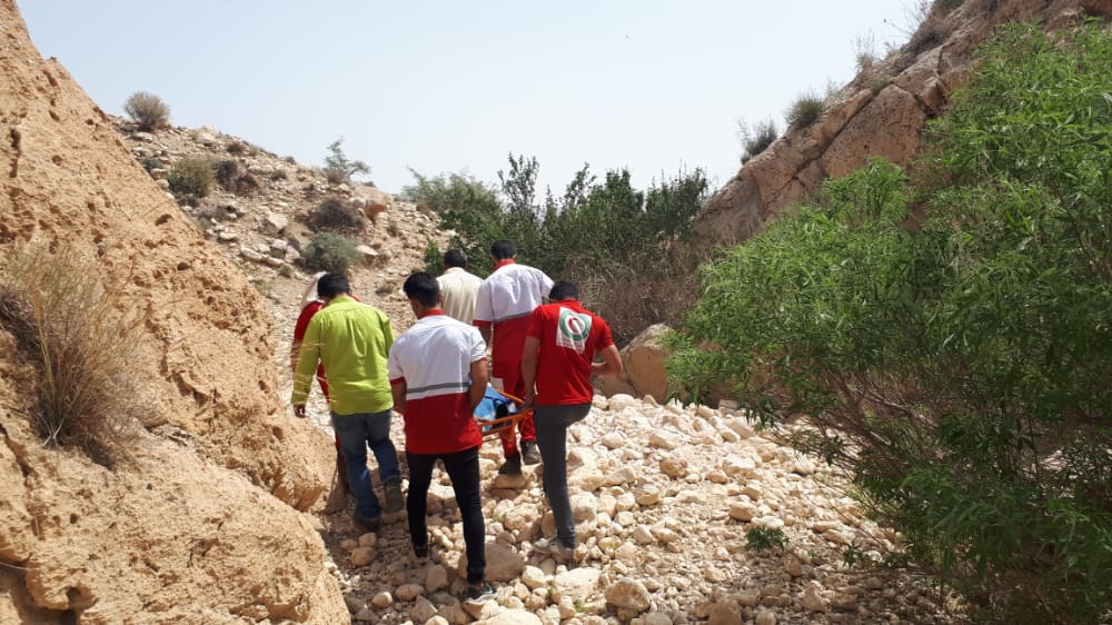 حادثه در کوه های روستای تنگمان و جمال آباد بوشهر یک فوتی بر جای گذاشت