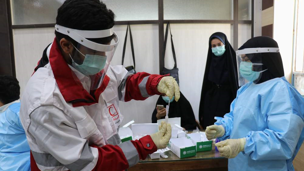 انجام ۱۵۳تست رپید و ۷۹ تست PCR در پایانه های مرزی شلمچه و چزابه به همت جمعیت هلال احمر