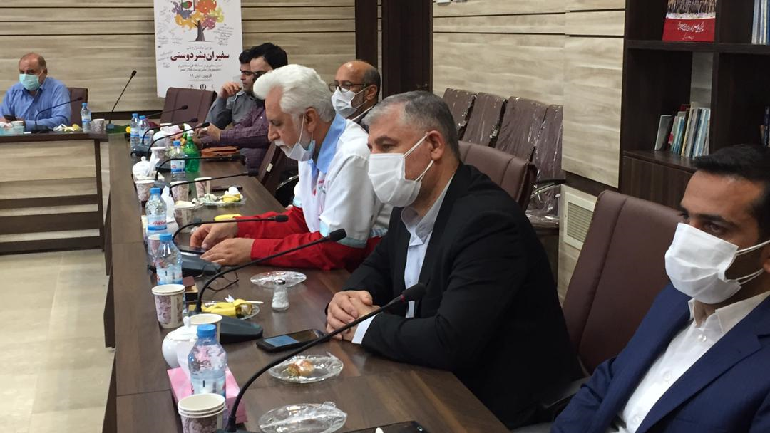 برگزاری نشست طرح سفیران بشردوستی در قزوین با حضور رئیس دفتر نمایندگی فدراسیون صلیب سرخ