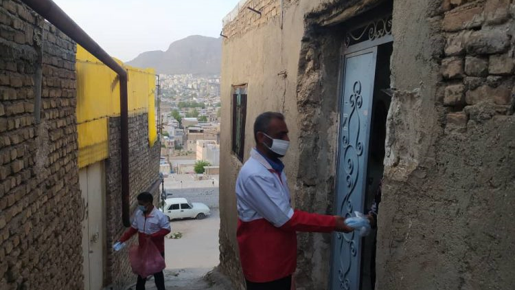 خانه هلال در محله حاشیهنشین خرمآباد، زمینه اشتغال و آموزش را فراهم کرده است