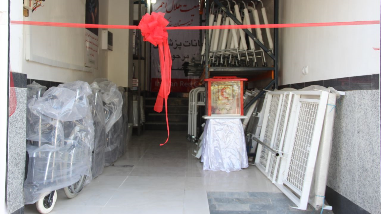 بهرهمندی بیش از ۱۱۰۰ بیمار کمبرخوردار از تجهیزات بانک امانات پزشکی گلستان