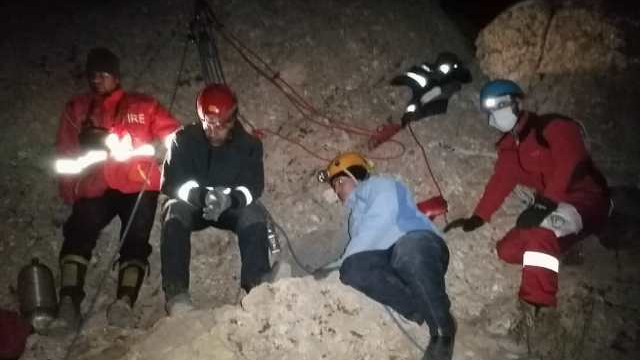 نجات 2 شهروند در حادثه گازگرفتگی در غار نیشابور/ 4 نفر جان خود را از دست دادند