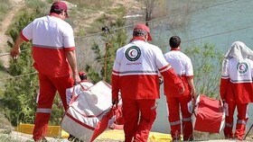 امدادگران مناطق زلزلهزده خوزستان را تنها نمیگذارند