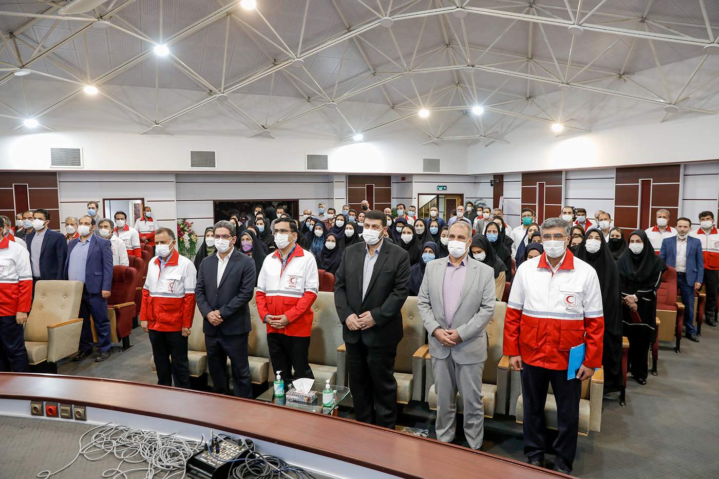 دیدار صمیمانه دکتر کولیوند با کارکنان  سازمان تدارکات پزشکی/گزارش تصویری