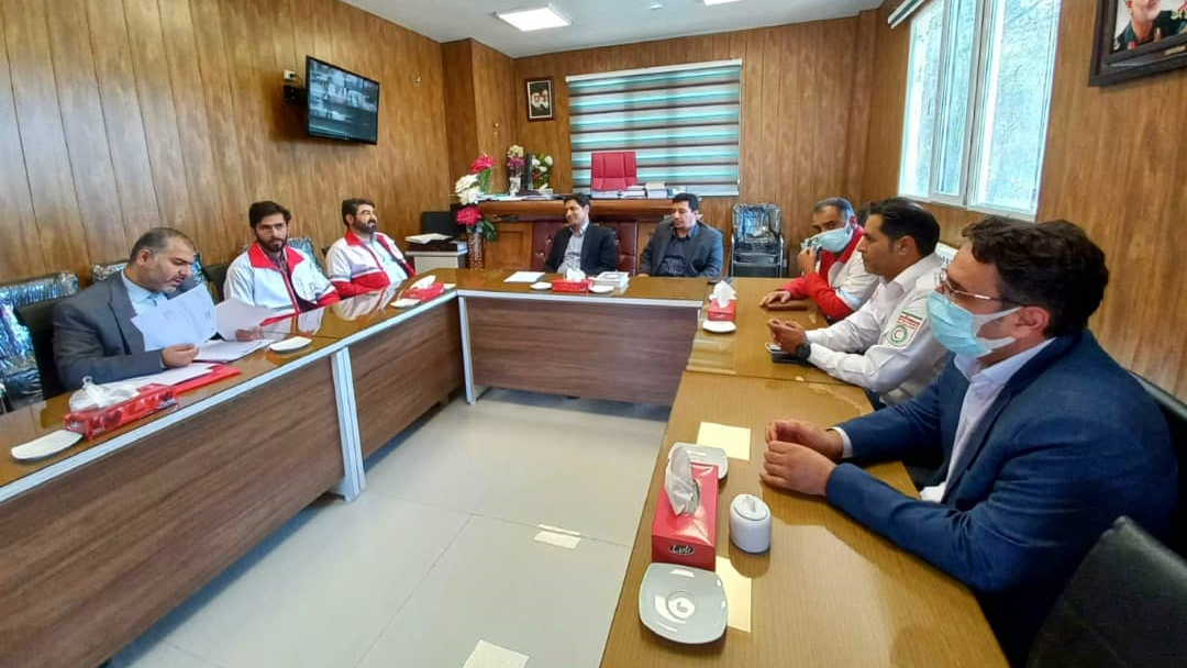 ورزشگاه ۲۲ بهمن شهرستان کاشمر بعد از ۴۰ سال به هلالاحمر بازگشت/ استفاده از ظرفیت ورزشگاه برای آموزش جوانان و امدادگران هلالاحمر