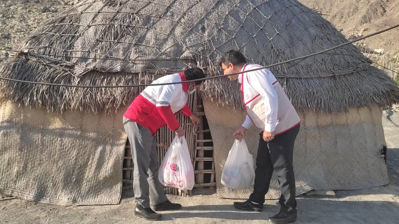  توزیع800 بسته معیشتی در روستاهای محروم بشاگرد