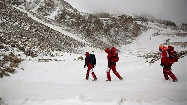 در جست‌وجوی 7 غارنورد/ امدادگران تفرش به غار امجک اعزام شدند