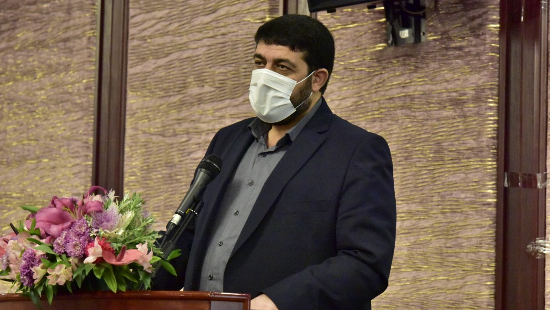 خیرین مانند فرشتگانی هستند که در آلام بشری به کمک نیازمند میشتابند