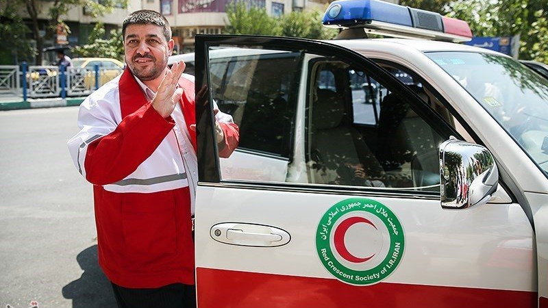 رئیس جمعیت هلال احمر و نماینده ولی فقیه عازم عراق شدند