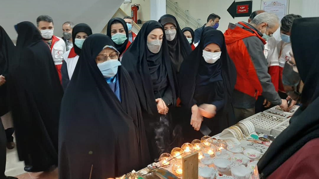 دیدار معاون امور زنان و خانواده رئیس جمهور با امدادگران زن در رشت