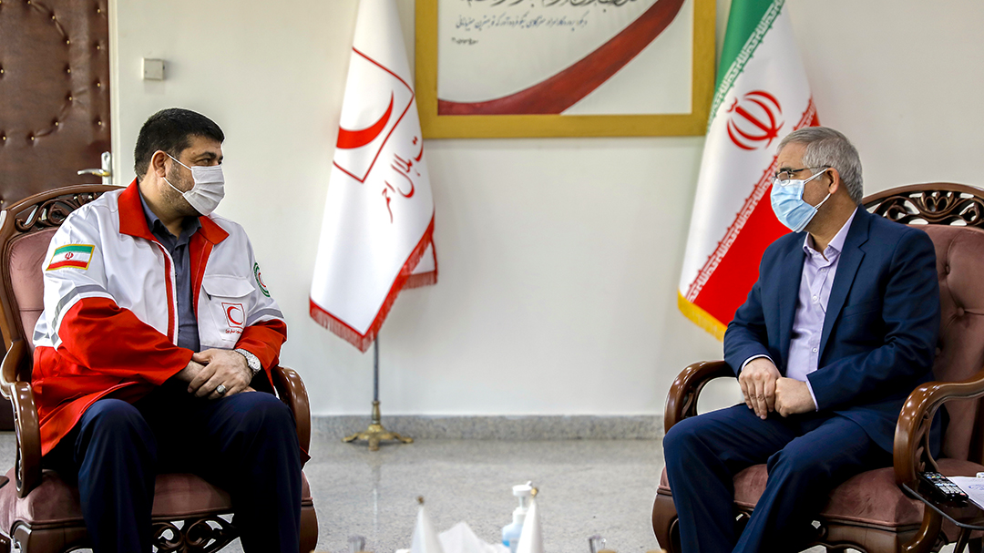 دکتر کولیوند در دیدار با نمایندگان مجلس: من صدای امدادگران هلال‌احمر هستم/ خدمت‌رسانی 12 هزار امدادگر در سخت‌ترین شرایط و کمترین حقوق و امکانات