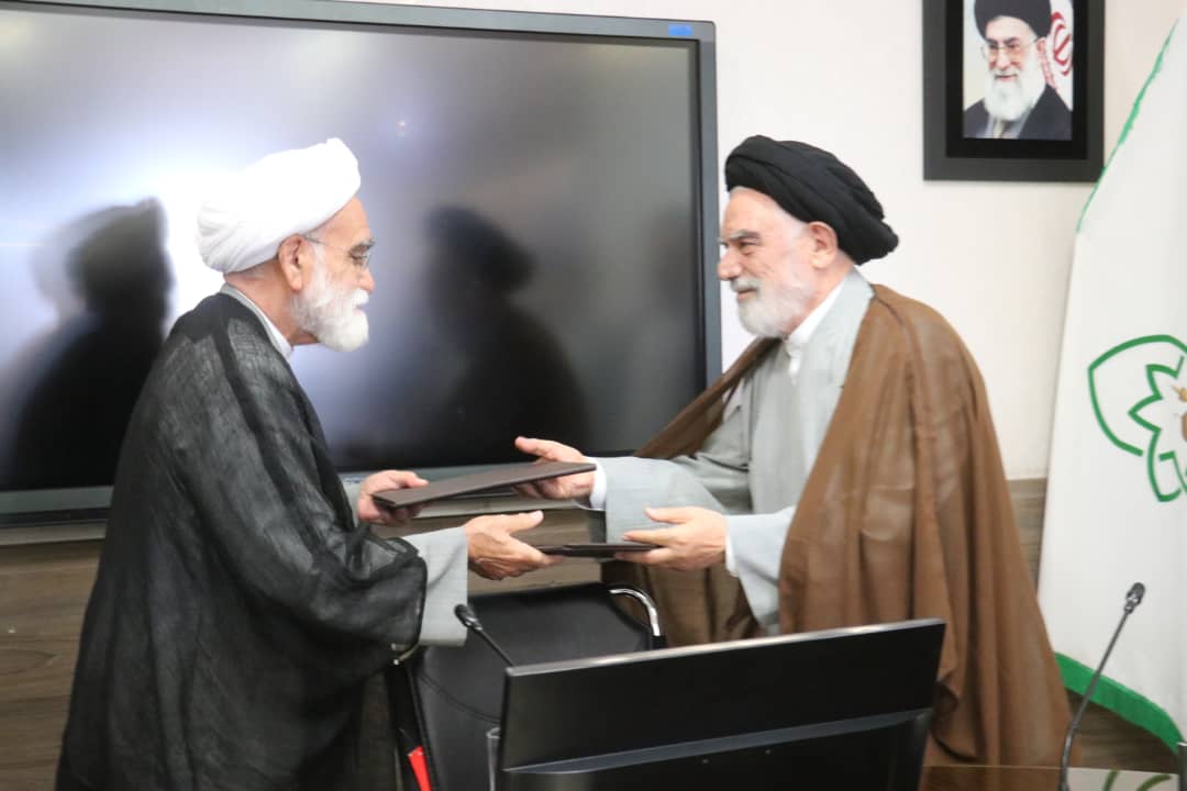 تمدید تفاهمنامه مشترک میان حوزه نمایندگی ولی فقیه در جمعیت هلال احمر با حوزه علمیه خراسان
