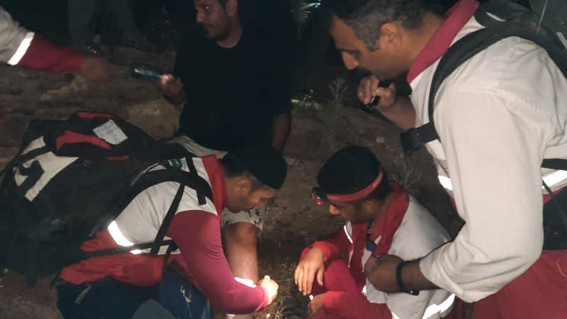 نجات 10 نفر گرفتار در ارتفاعات کوه شاهو کردستان توسط نجاتگران جمعیت هلال احمر