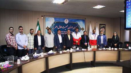 دیدار رئیس کشافه المهدی لبنان با دکتر گل فشان / تشکیل تیم های بین المللی جوانان