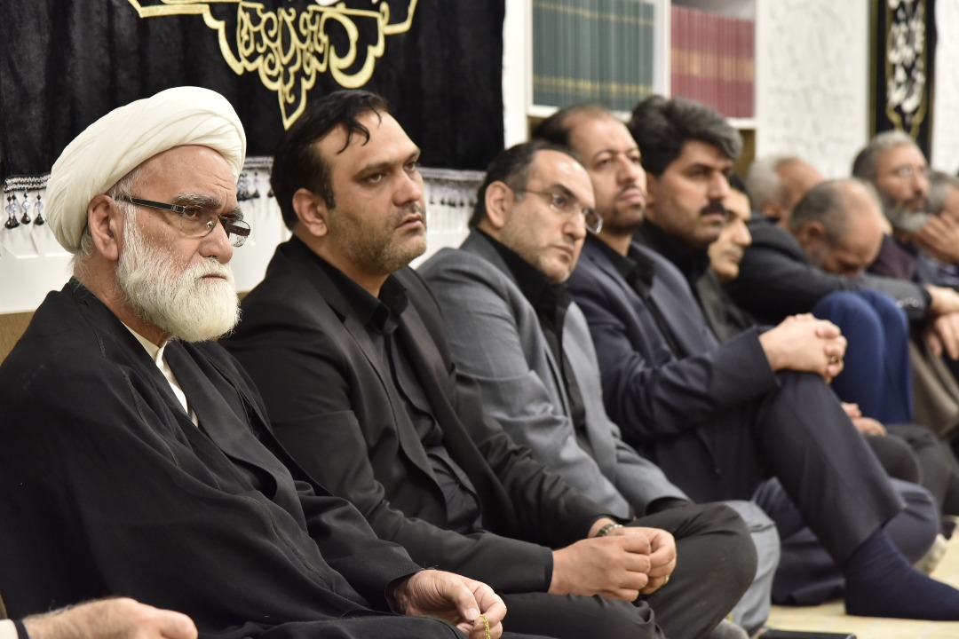 برپایی مراسم سوگواری حضرت اباعبدالله الحسین(ع)، با حضور نماینده ولی فقیه در ساختمان صلح جمعیت هلال احمر