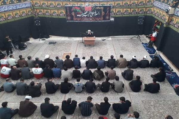 طلاب، امروز باید همچون رزمنده ای برای دفاع از ارزش های الهی تلاش کنند