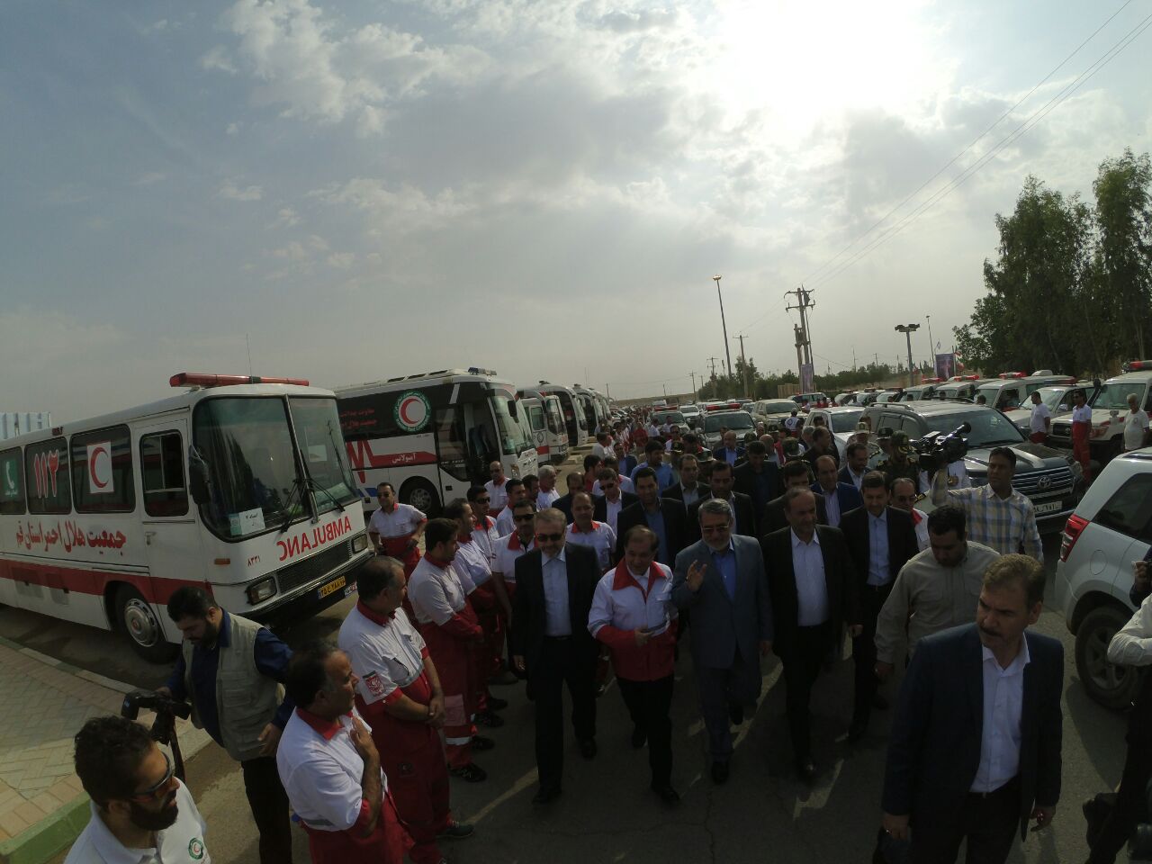 تقدیر وزیر کشور از خدمت رسانی هلالاحمریها به زائران در بازدید از نقطه صفر مرزی مهران