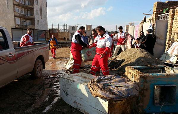 انتقال 560 متاثر از طوفان در 5 استان به مناطق امن