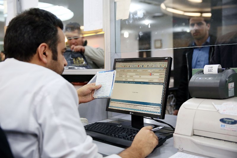 بررسی سلامت دارو، علت بروکراسی داروخانه های هلال احمر است