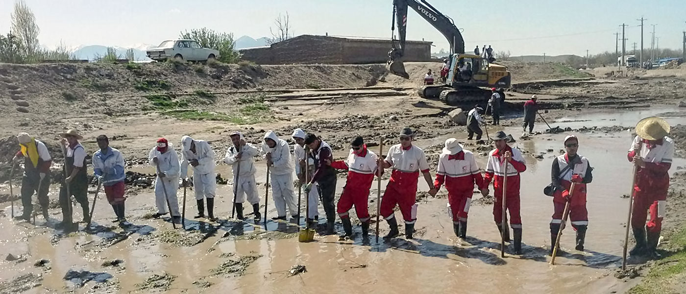 راهاندازی 4 اردوگاه برای اسکان اضطراری سیلزدگان استان خوزستان/ رهاسازی 8 سرنشین خودروی گرفتار در سیلاب دزفول