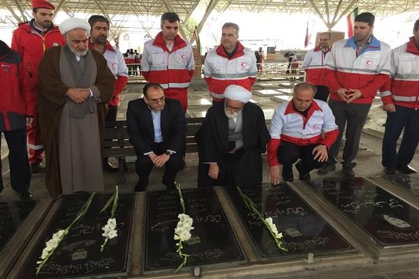 نماینده ولی فقیه در هلال احمر: همه مدیون خون مطهر و پاک شهدا هستیم
