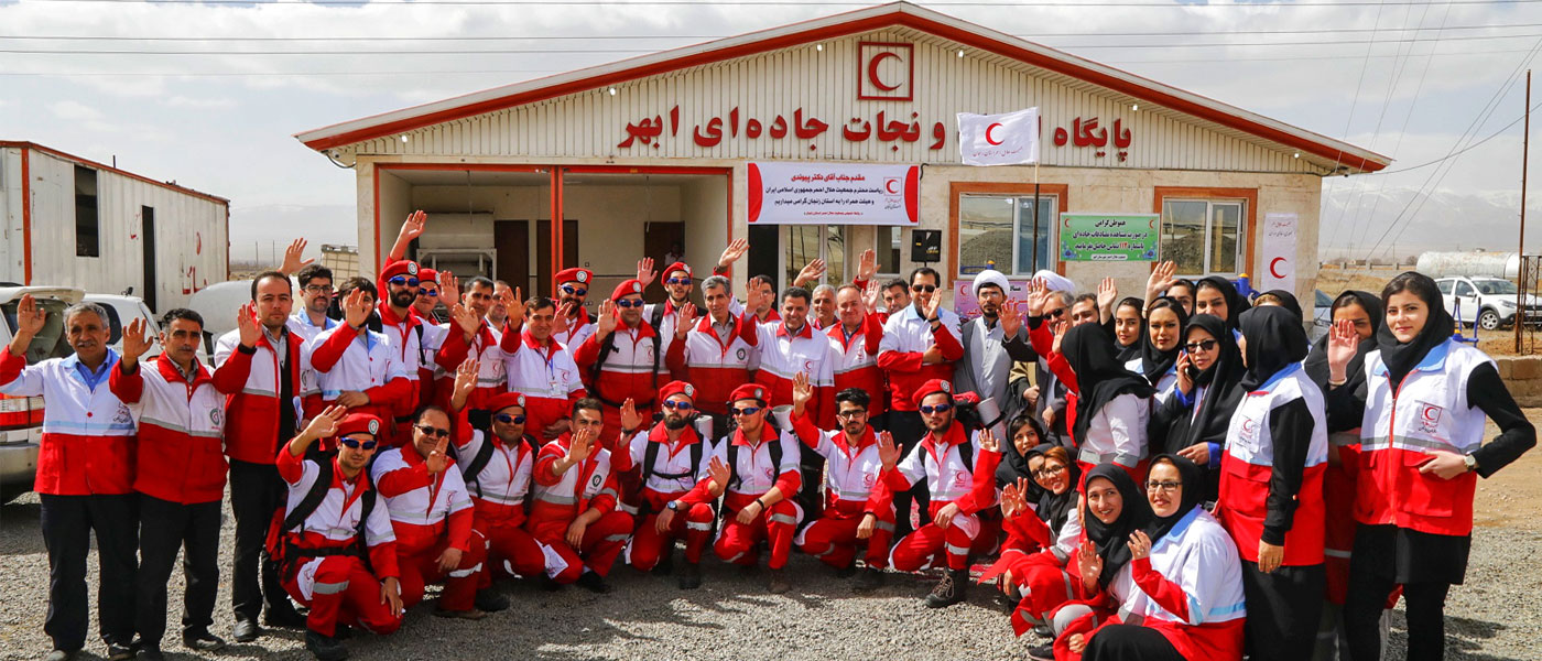 گزارش سفر نوروزی دکتر پیوندی به زنجان؛ از دیدار با امدادگران و جوانان در پایگاهها و پستهای نوروزی تا گپ و گفت با مسئولان استانی
