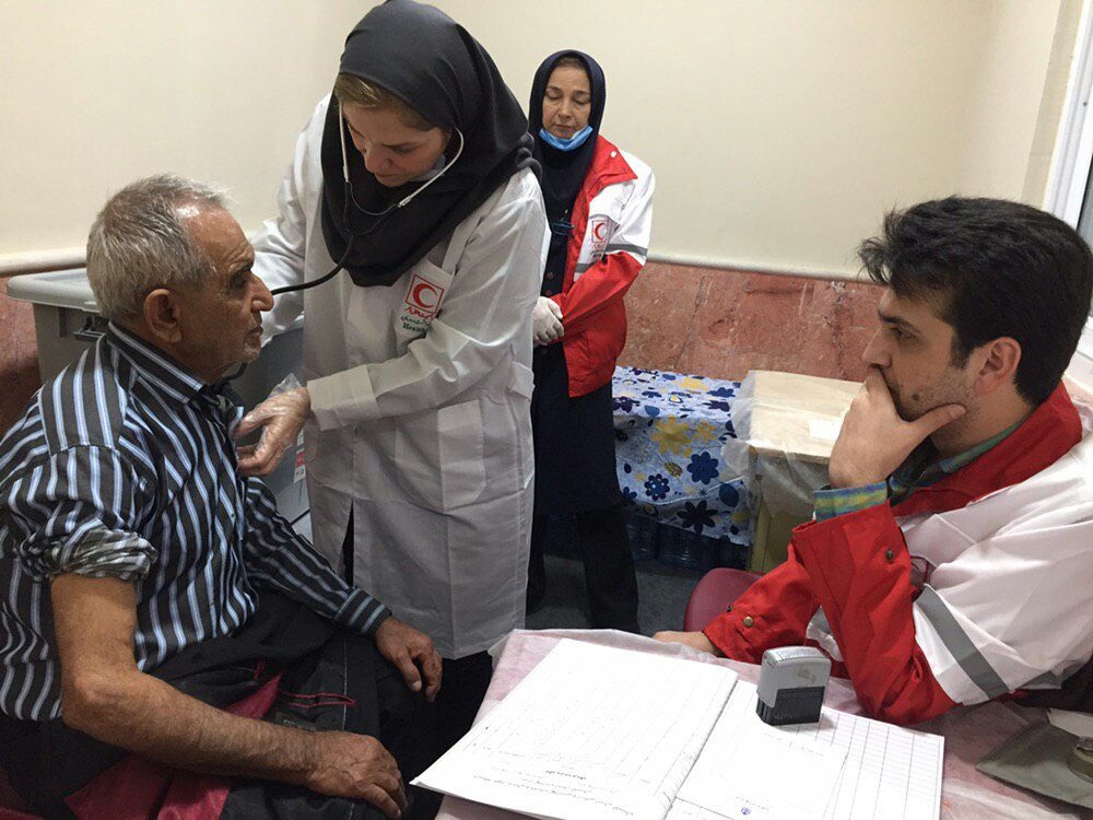 خدمت رسانی 50 پزشک و پرستار در مناطق سیل زده گلستان/توزیع 4 هزار و 700 عدد اقلام پزشکی