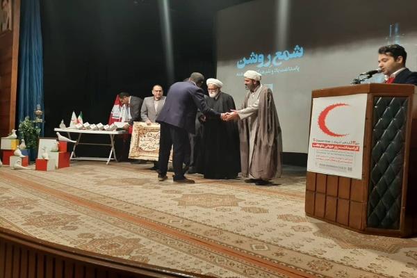 با حضور نماینده ولی فقیه در هلال احمر؛ همایش "ماه و ما " در قزوین برگزار شد
