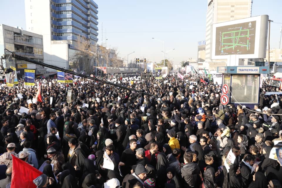 خدمترسانی جمعیت هلالاحمر در مراسم تشیع پیکر شهید حاج قاسم سلیمانی در تهران/ گزارش تصویری - ۱